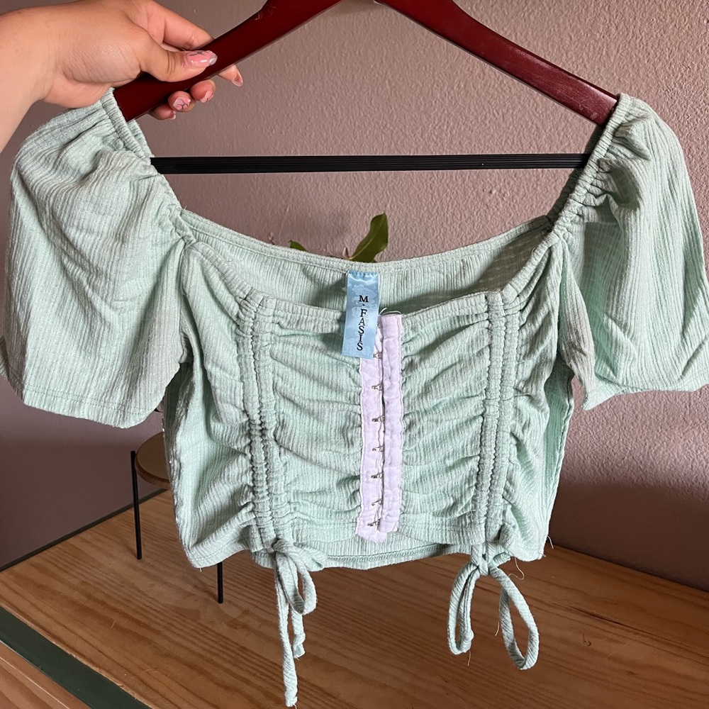 Dainty crop top